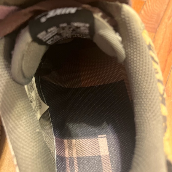 Nike Air Force 1 Cactus Jack X - Picture 6 of 7